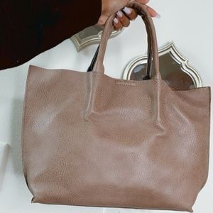 MID SIZED TAN TOTE